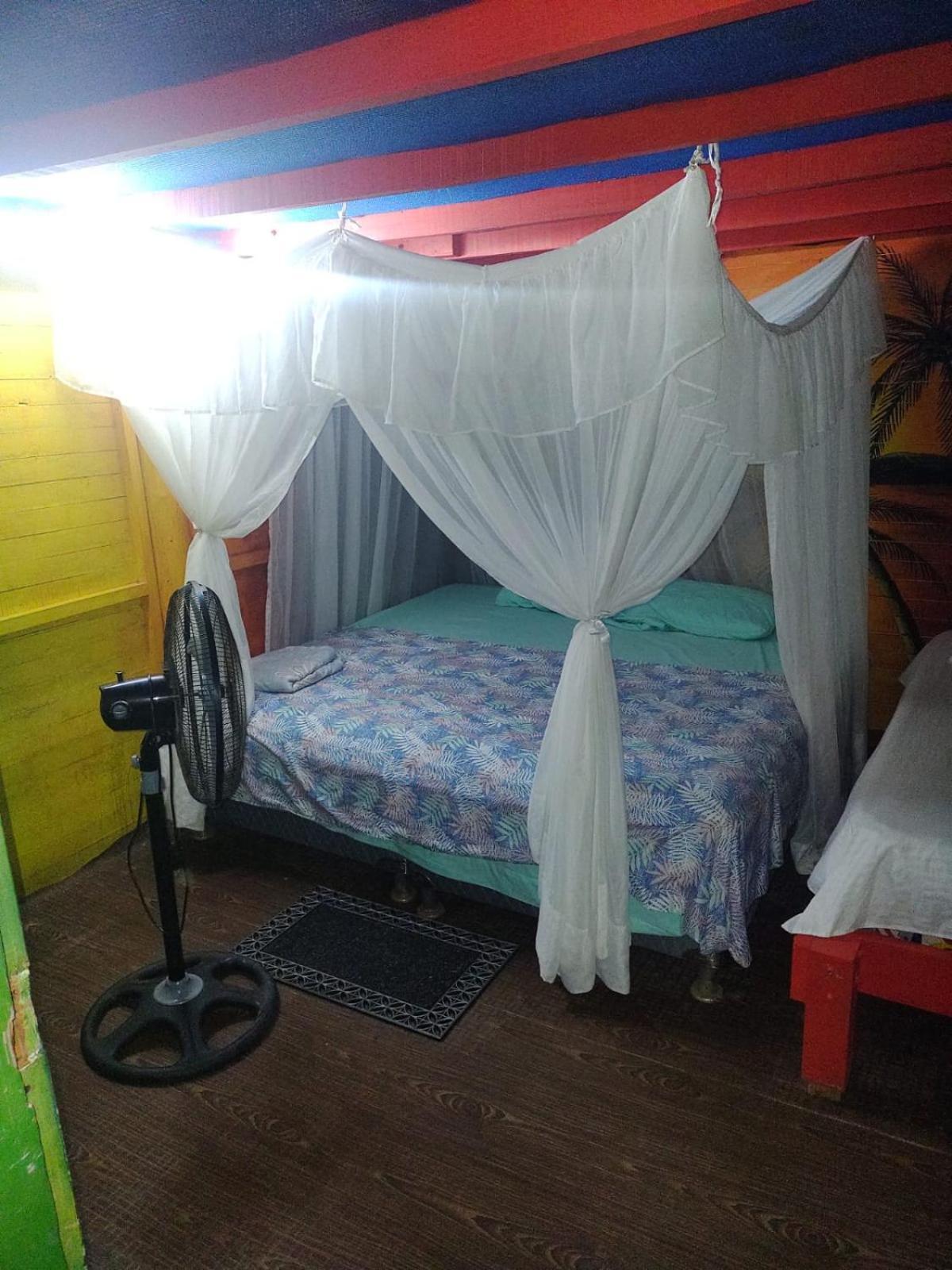 Princesa Del Mar Hotel Pendales Ngoại thất bức ảnh